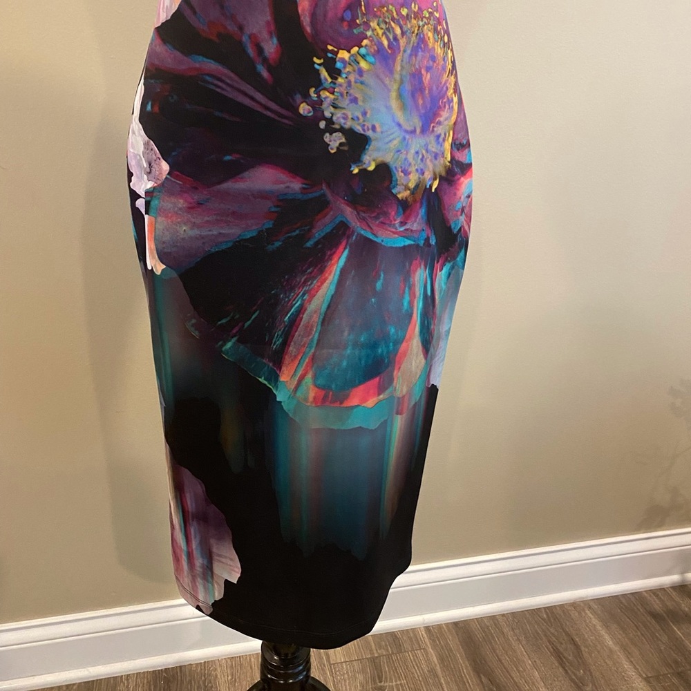 Apt 9 knee length pencil skirt - Medium